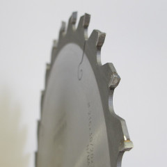 https://www.sistemiklein.com/6187/lame-circolari-hw-per-seghe-portatili.jpg