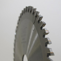 https://www.sistemiklein.com/6241/lame-circolari-hw-incisori-per-bordatrici-e-squadratrici.jpg