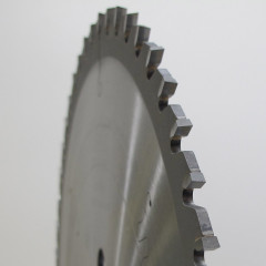 https://www.sistemiklein.com/6249/lame-hw-per-sezionatrici-a-dente-alternato.jpg