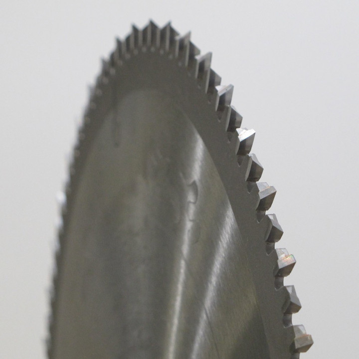 https://www.sistemiklein.com/6266/lame-circolari-hw-extracut-per-pannelli-bilaminati.jpg