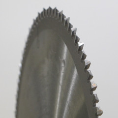 https://www.sistemiklein.com/6266/lame-circolari-hw-extracut-per-pannelli-bilaminati.jpg